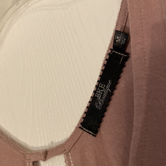 BKE Boutique pink tunic top size Medium - Picture 3 of 6